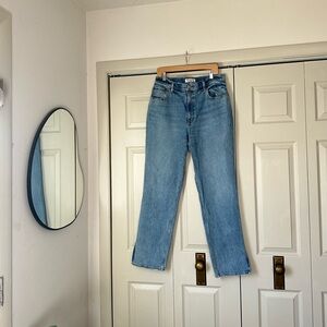 Abercrombie The 90’s Straight Ultra High Rise Curve Love Jeans
